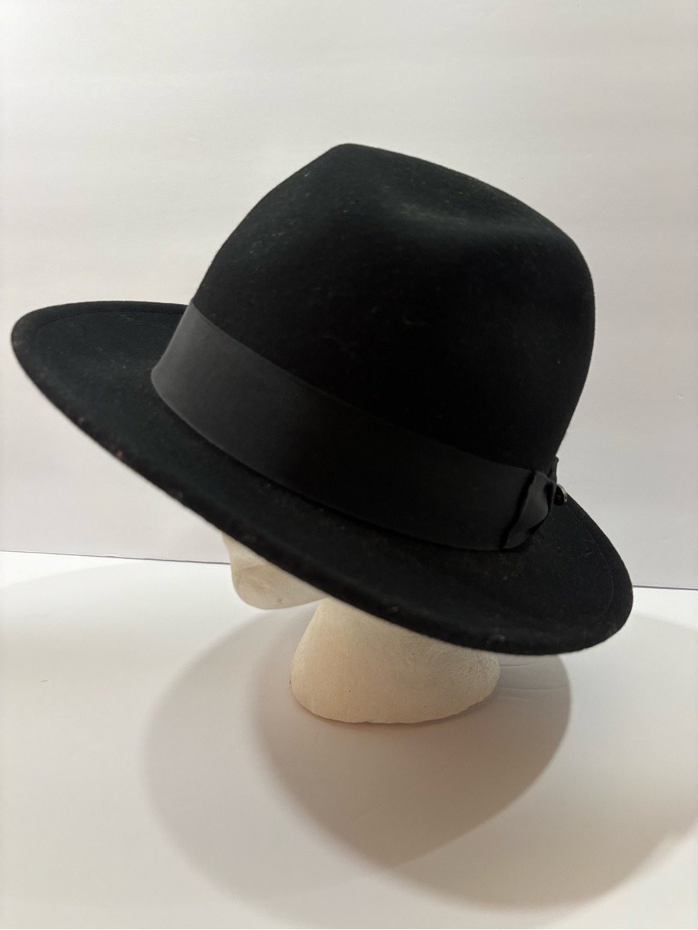 Bailey Of Hollywood Black Felt Fedora Hat